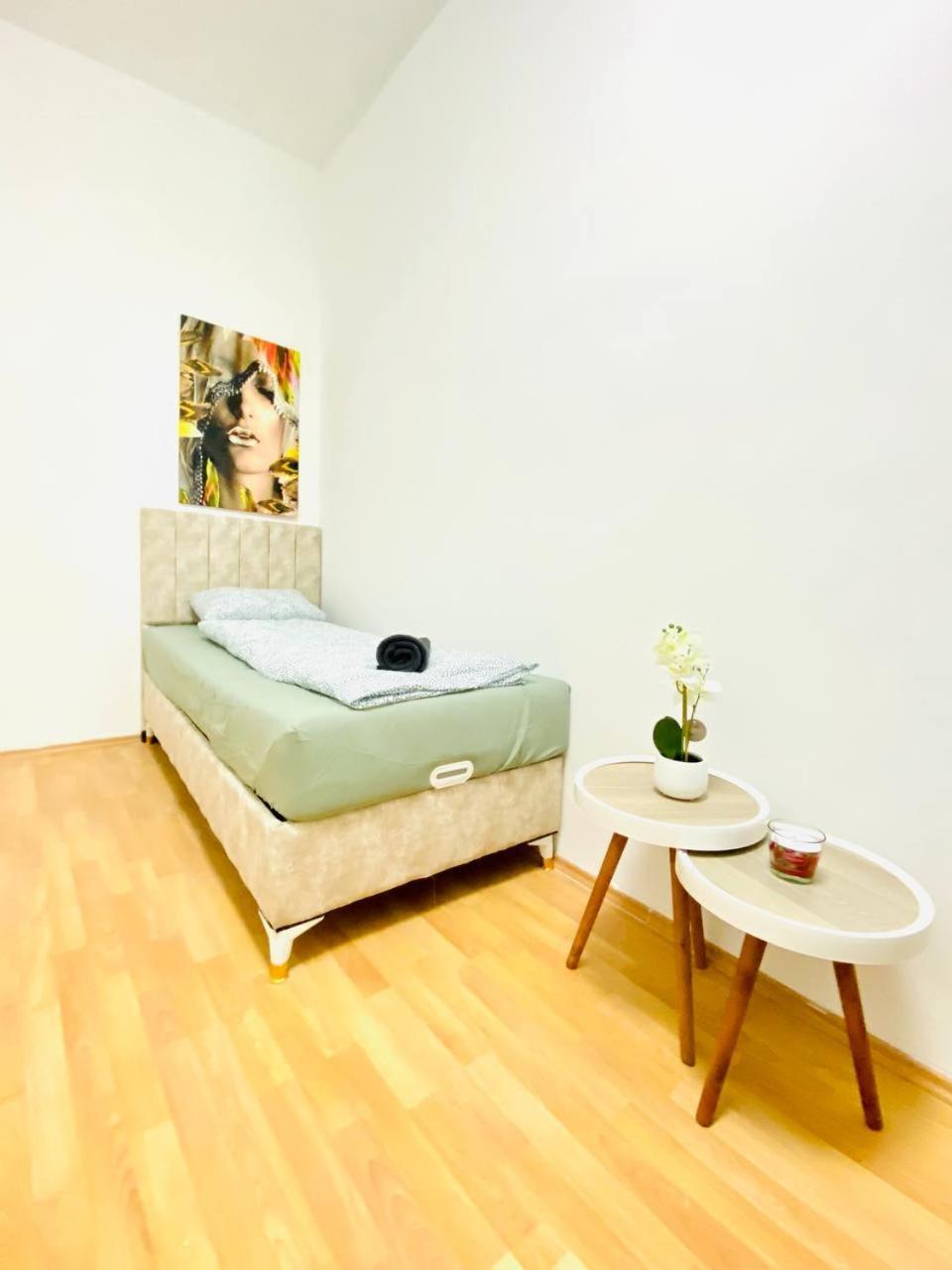 Comfortable Room In The 23Rd District Of Vienna Fr4 Exterior foto
